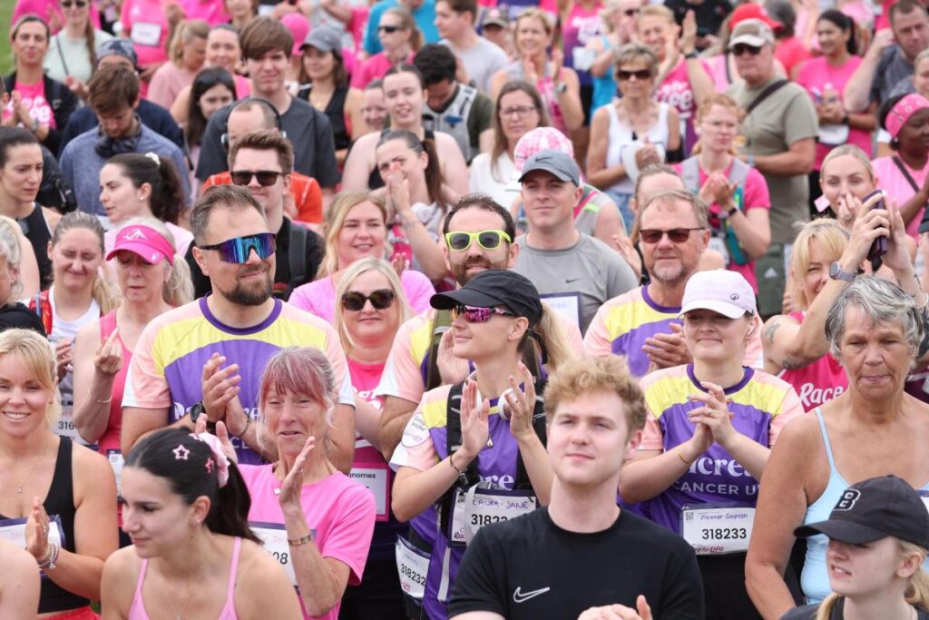 Thousands run through Southampton park for Race for Life 2026 – Pics Thousands run through Southampton park for Race for Life 2026 - Pics