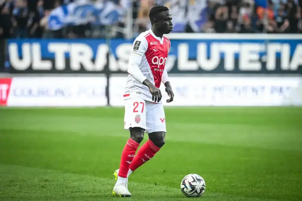 Crystal Palace battle Bayer Leverkusen for Senegalese star