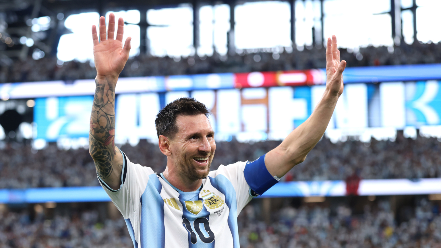 World Cup rivals told they must use tactic performed by ex-Arsenal star to stop Lionel Messi