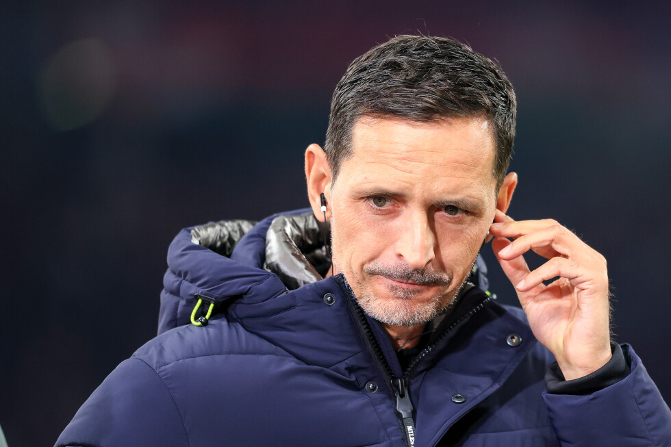 Lens hires Toppmöller as coach following Sage’s departure to Crystal Palace Lens hires Toppmöller as coach following Sage's departure to Crystal Palace
