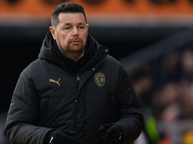 Report: Sage to leave Lens amid Crystal Palace links theScore Logo