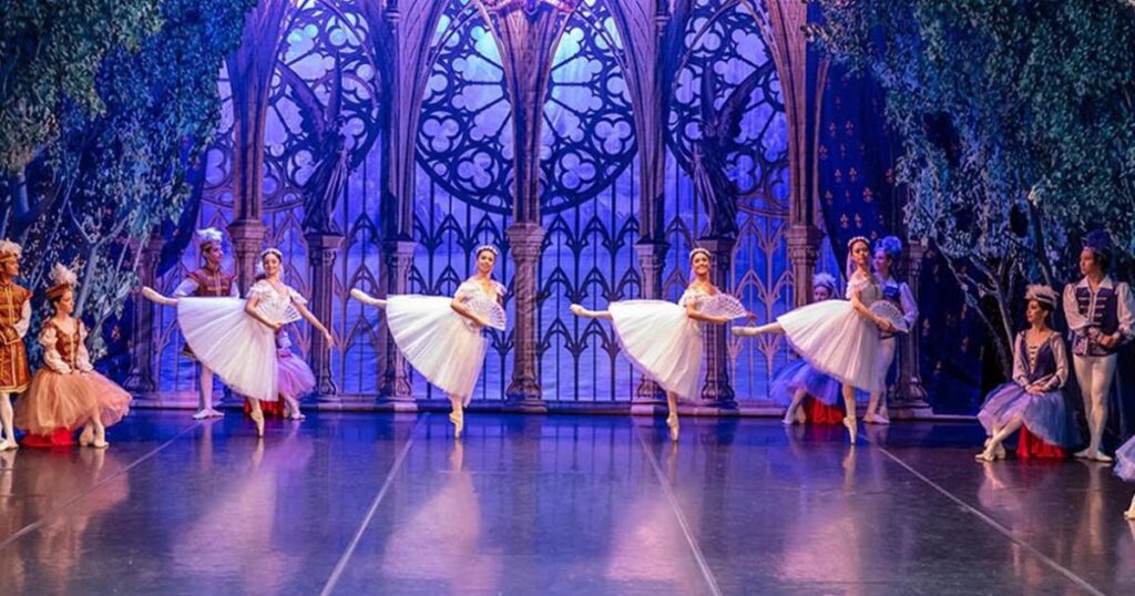 Swan Lake to be performed at the Bournemouth Pavilion Swan Lake to be performed at the Bournemouth Pavilion