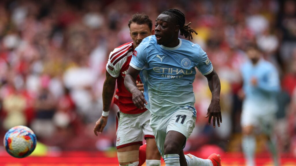 'Two to three weeks' - Man City boss confirms Jeremy Doku injury setback