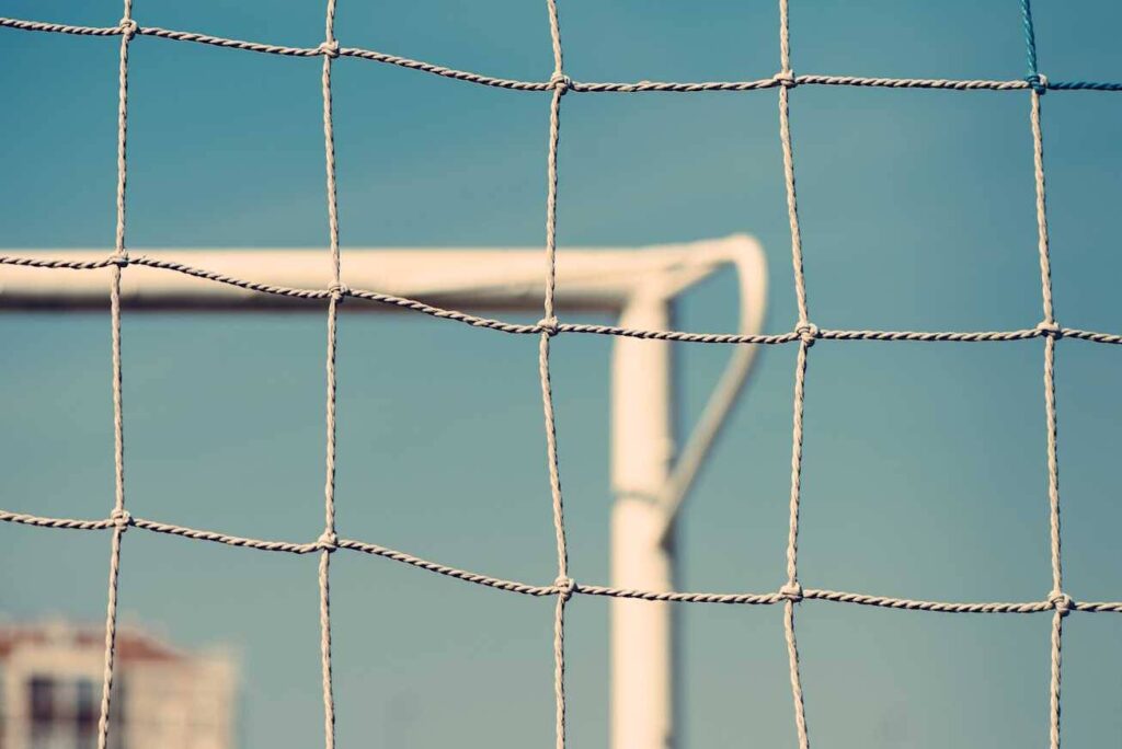 The truth about Chelsea’s reported free agent bid for former Liverpool star livescore