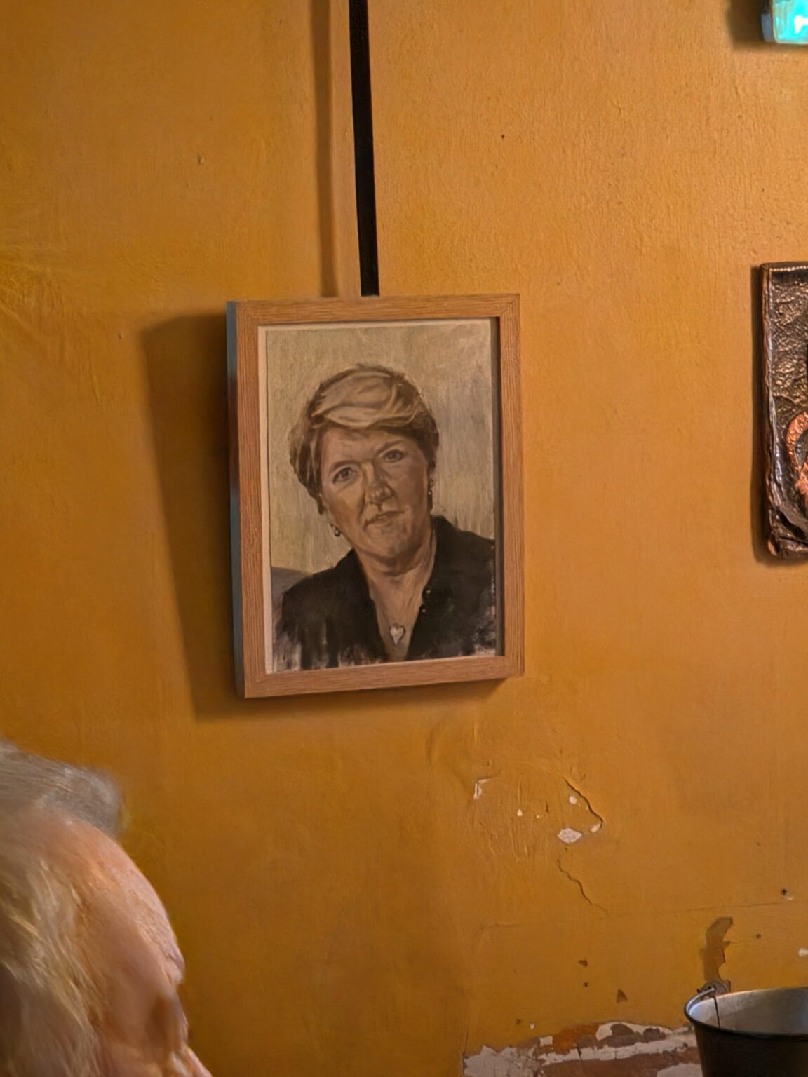 Pub in Nottingham has a portrait of Anthony Gordan on the wall