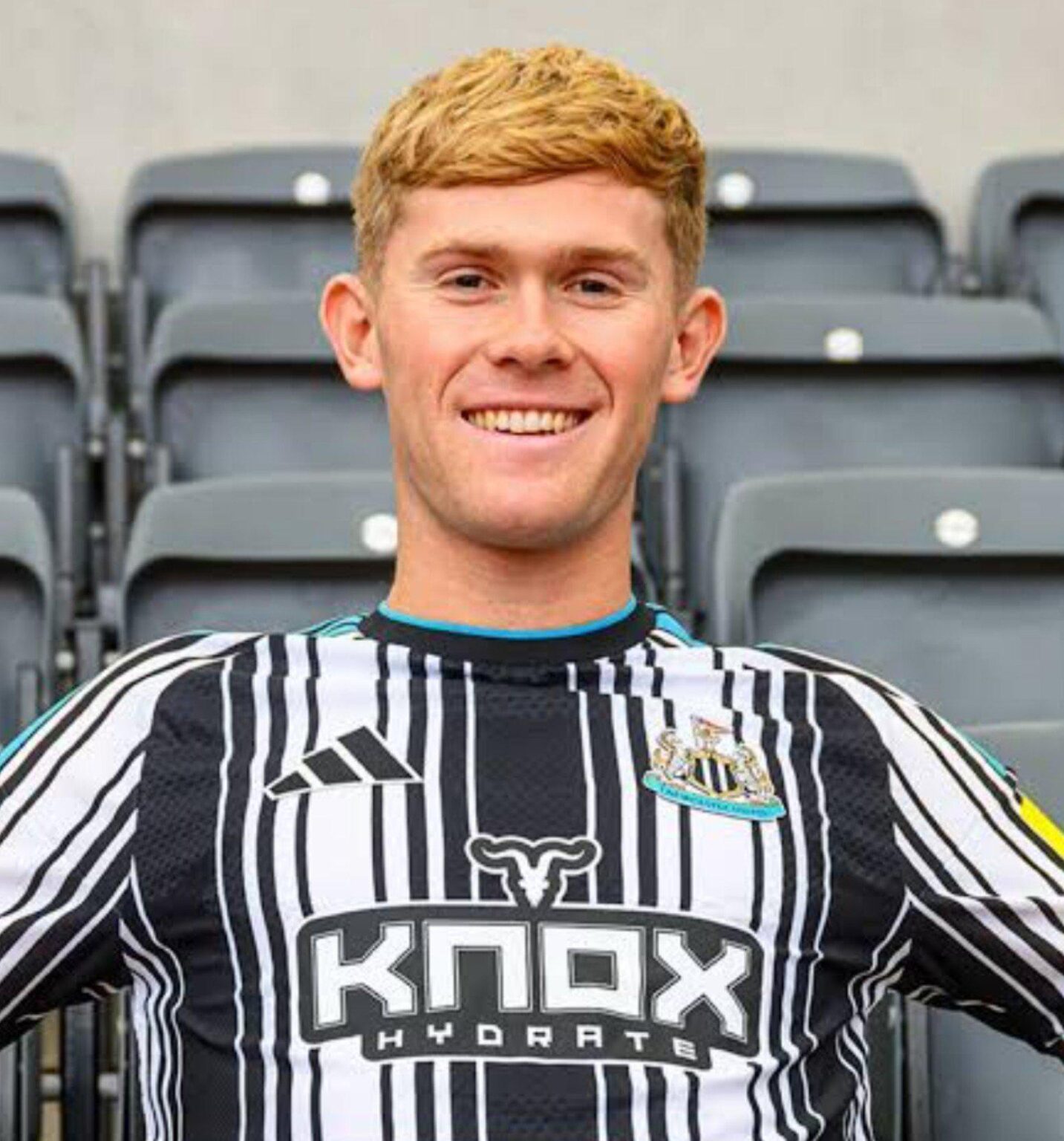 Lewis Hall : When I was in the Chelsea academy, whenever we finished the games, I used to look at the Newcastle results. I always used to watch the games on TV and, genuinely, thought one day that I would play here. I didn’t necessarily think it would be so soon in my career. (Charlie Bennett) Lewis Hall : When I was in the Chelsea academy, whenever we finished the games, I used to look at the Newcastle results. I always used to watch the games on TV and, genuinely, thought one day that I would play here. I didn't necessarily think it would be so soon in my career. (Charlie Bennett)